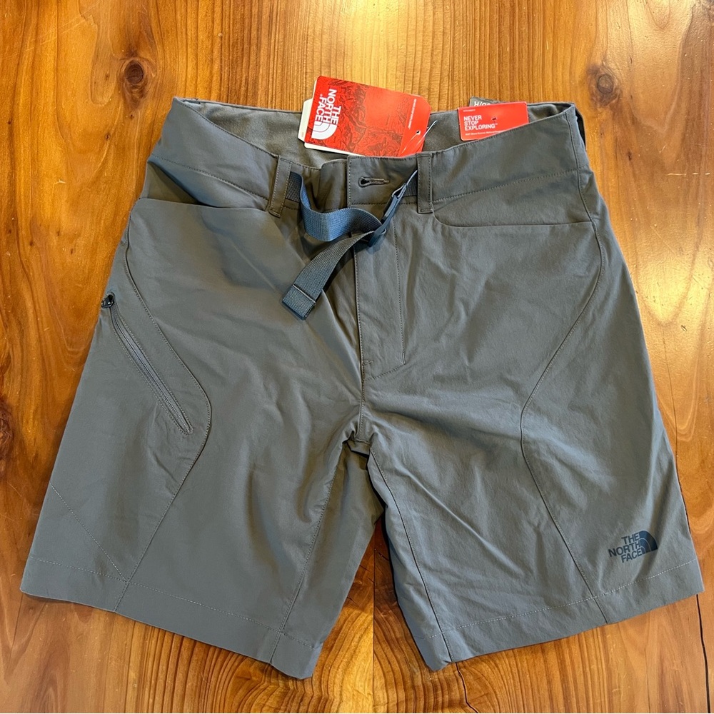 The North Face men’s hiking shorts gray/olive brand new 30/R with tags